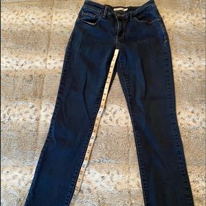 Levi’s Medium Blue Mid Rise Skinny Jeans